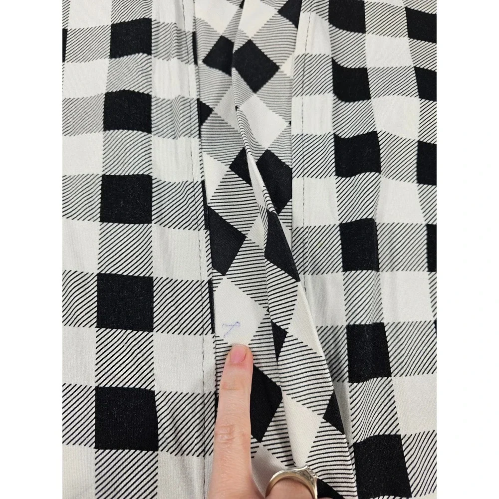 Kim rogers size XL open front cardigan tunic buffalo plaid Roll tab